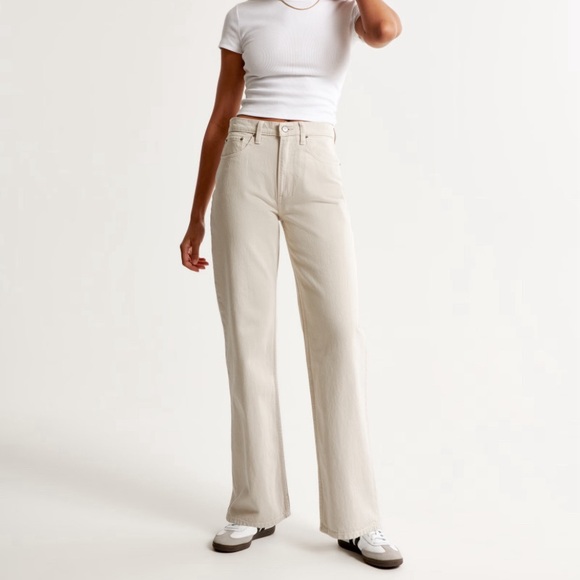 NWT Abercrombie & Fitch High Rise Loose Jean in stone size 4R - Picture 1 of 9